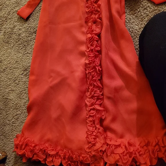 Vintage Red Ruffle 50s Style Robe - Picture 11 of 13